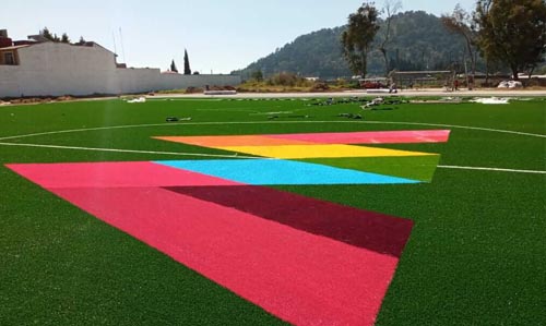 pasto sintetico de colore